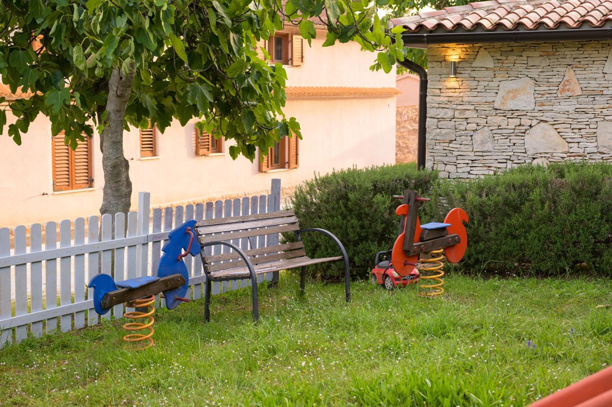 Villa Elizabeta Pola Esterno foto
